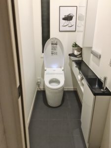 ハイホーム　トイレ掃除