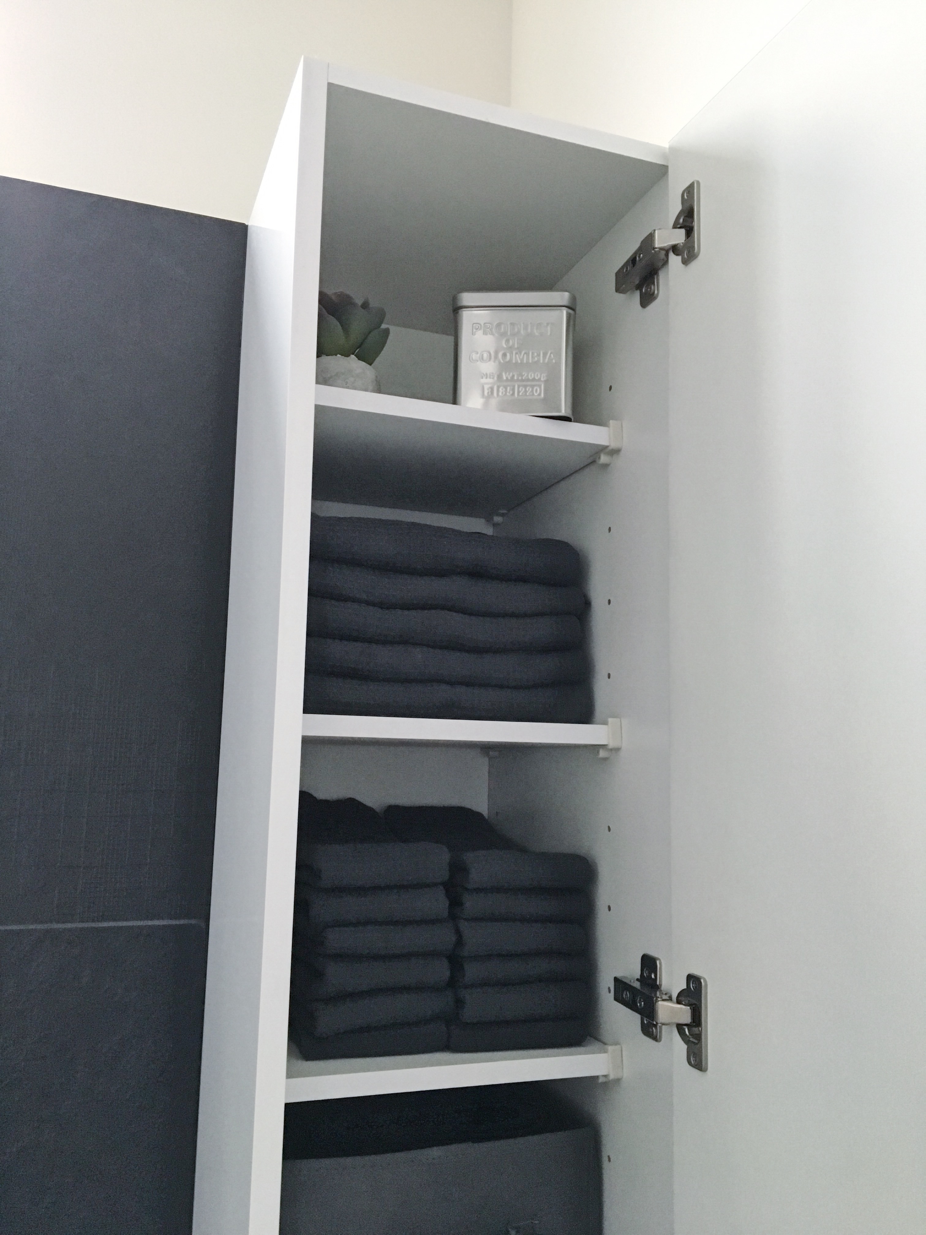 Ikea キャンドゥ セリア グレーでまとめた洗面所のタオル 下着収納 Yururira S Interior Blog