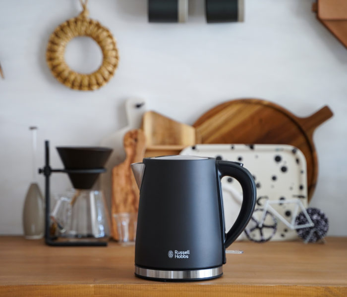 シンプルでおしゃれ！【Russell Hobbs】のベーシック電気ケトル